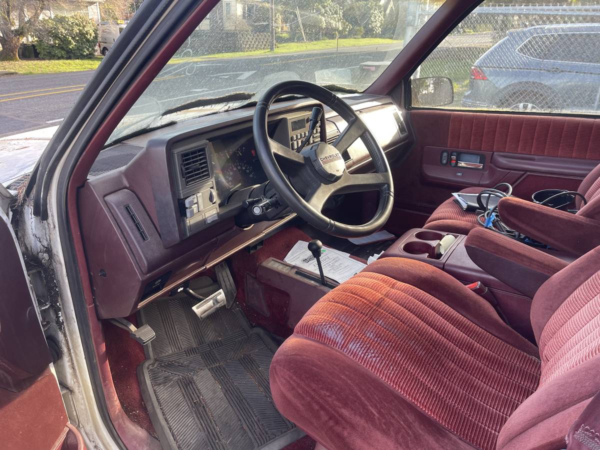 Chevrolet-suburban-1992-5