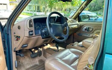 Chevrolet-suburban-2500-1995-18