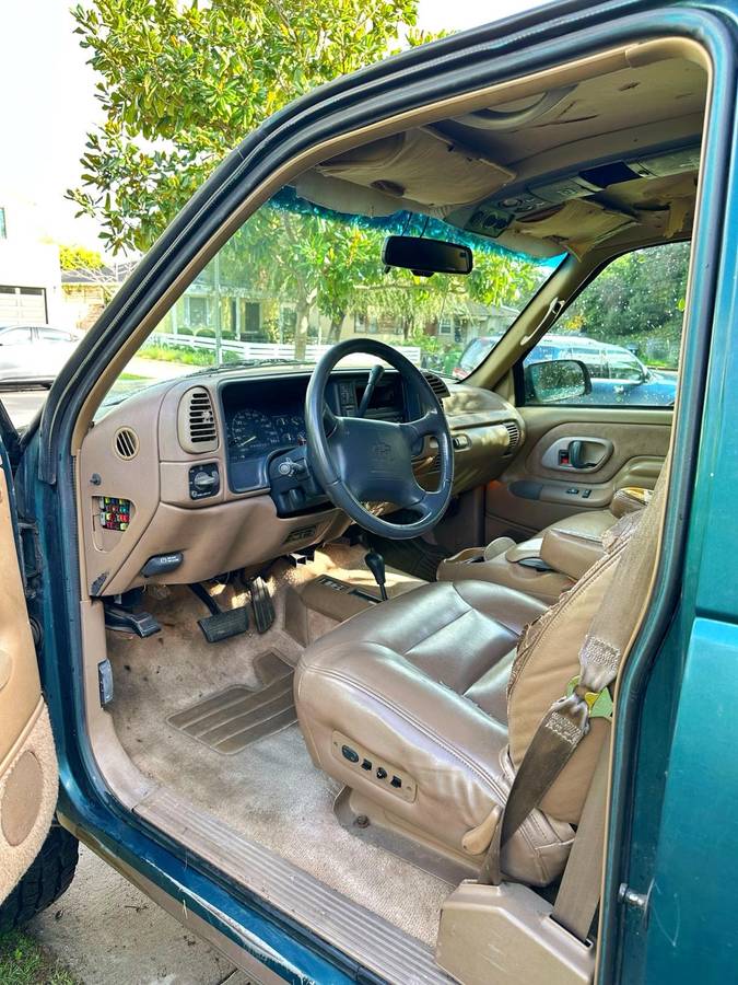 Chevrolet-suburban-2500-1995-18