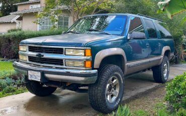 Chevrolet-suburban-2500-1995