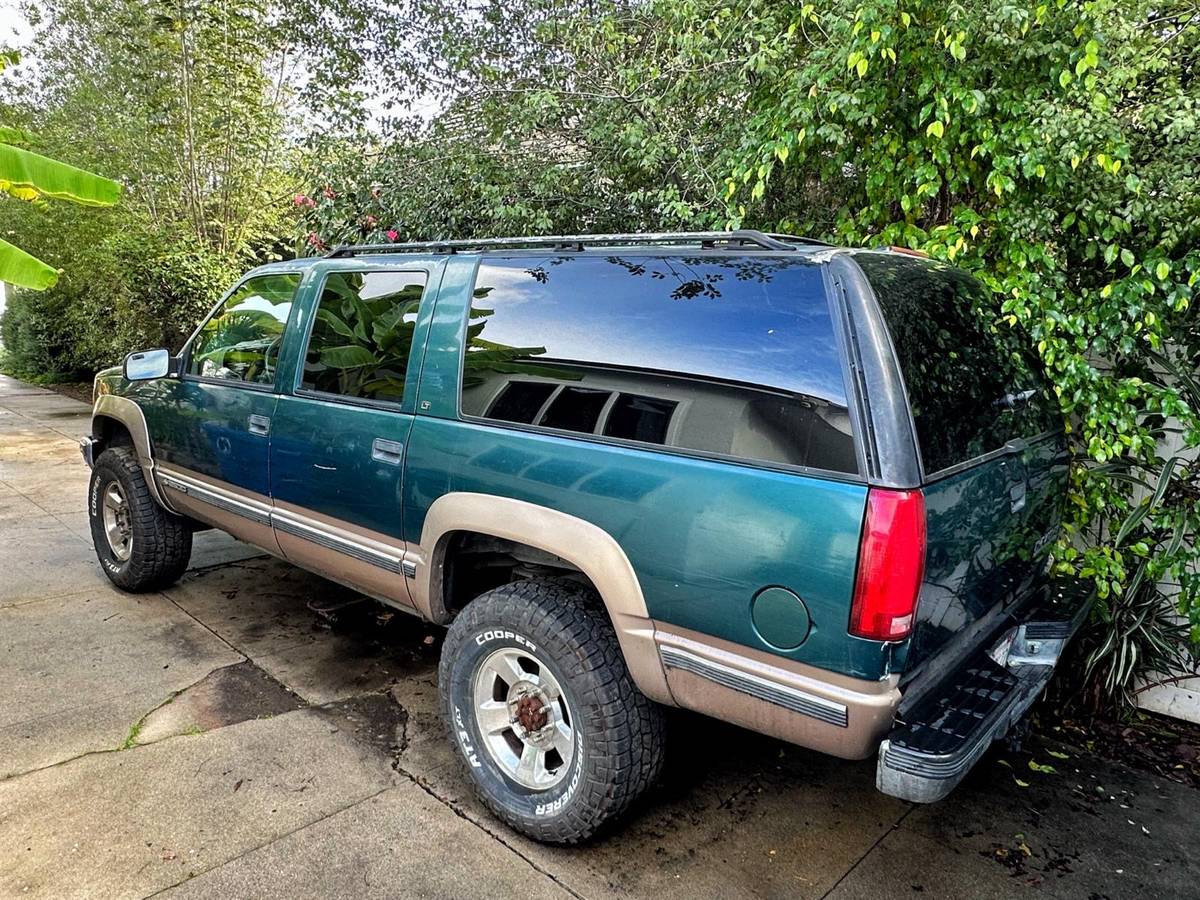 Chevrolet-suburban-2500-1995-9
