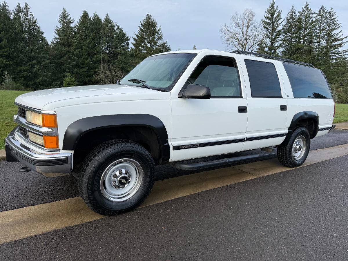 Chevrolet-suburban-2500-1996-4