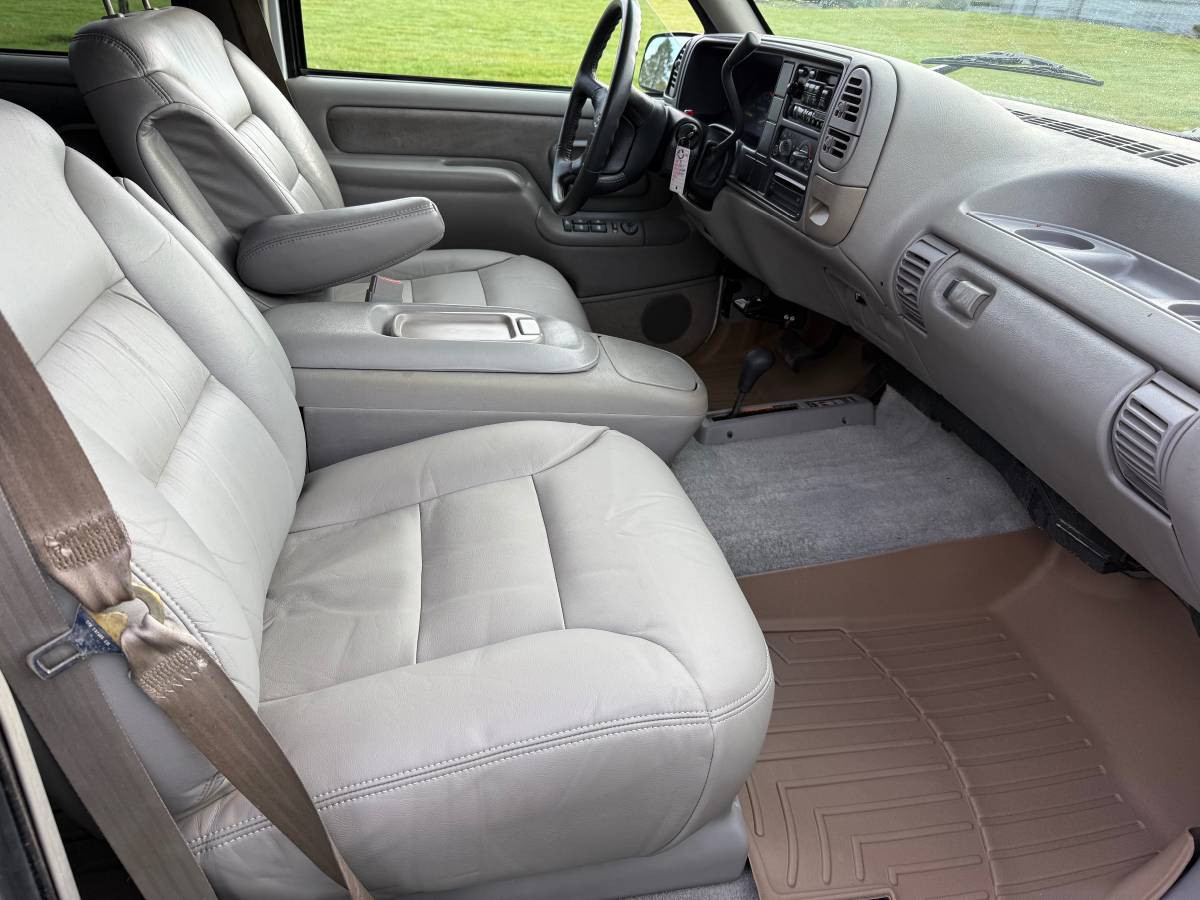 Chevrolet-suburban-2500-1996-6