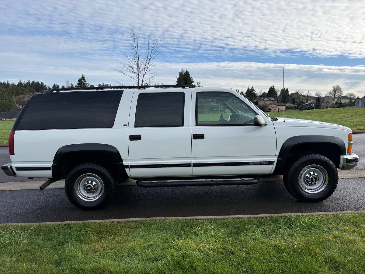 Chevrolet-suburban-2500-1996-8