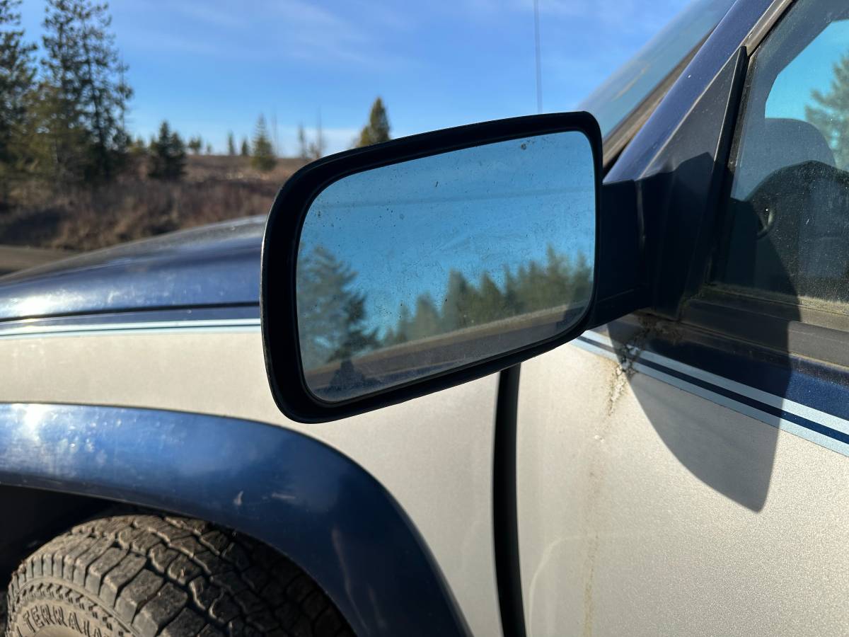 Chevrolet-suburban-2500ls-1996-blue-10