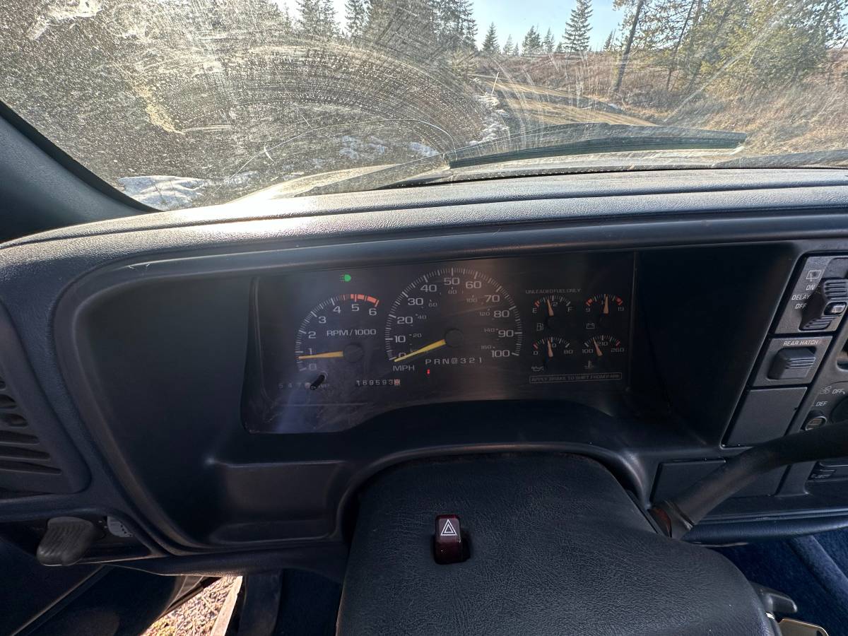 Chevrolet-suburban-2500ls-1996-blue-13