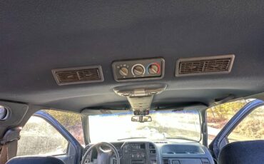 Chevrolet-suburban-2500ls-1996-blue-15