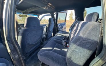 Chevrolet-suburban-2500ls-1996-blue-2