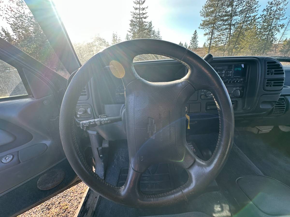 Chevrolet-suburban-2500ls-1996-blue-6