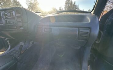 Chevrolet-suburban-2500ls-1996-blue-9