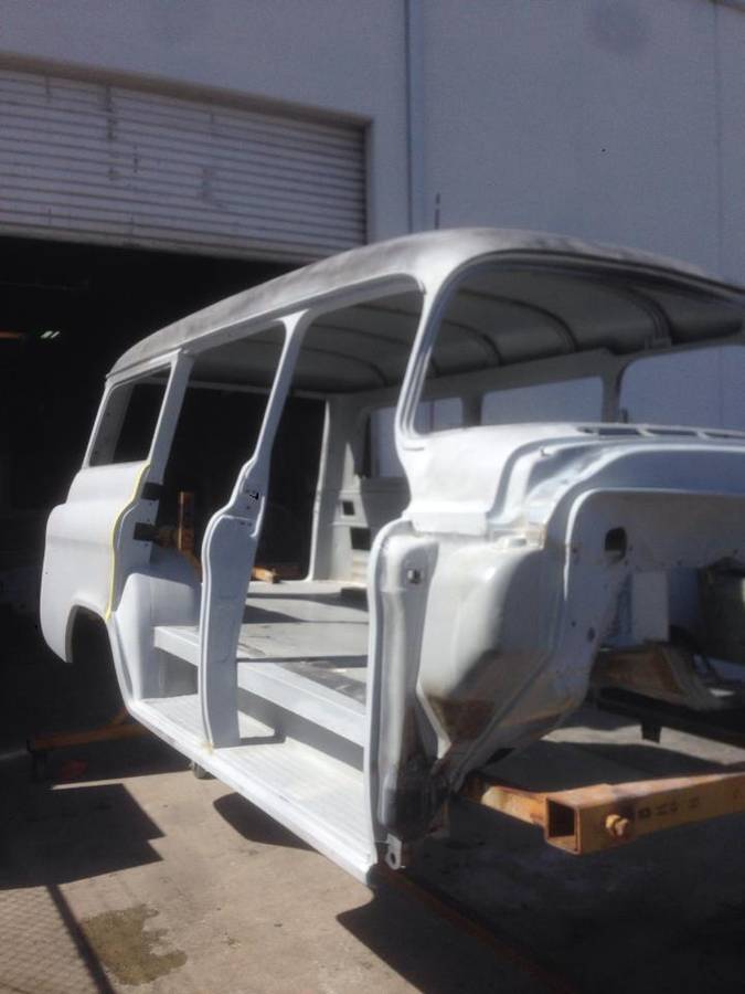 Chevrolet-suburban-diesel-1957-5