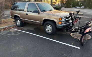 Chevrolet-tahoe-12-ton-nominal-1995-22