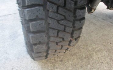 Chevrolet-tahoe-12-ton-nominal-1996-1