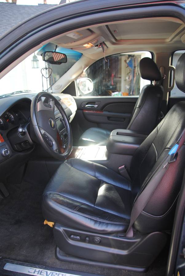 Chevrolet-tahoe-1970-blue-4