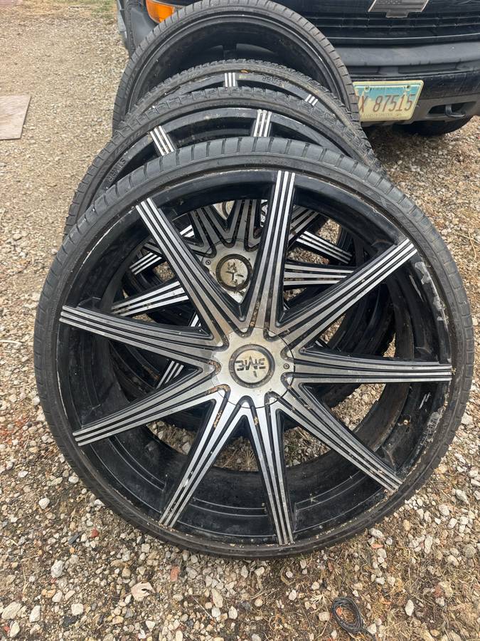 Chevrolet-tahoe-1995-black-1