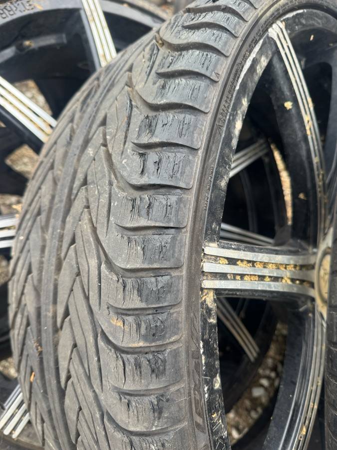 Chevrolet-tahoe-1995-black-5