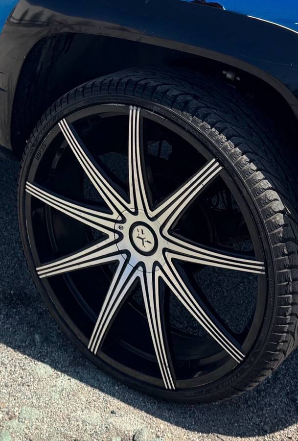 Chevrolet-tahoe-1995-black-7