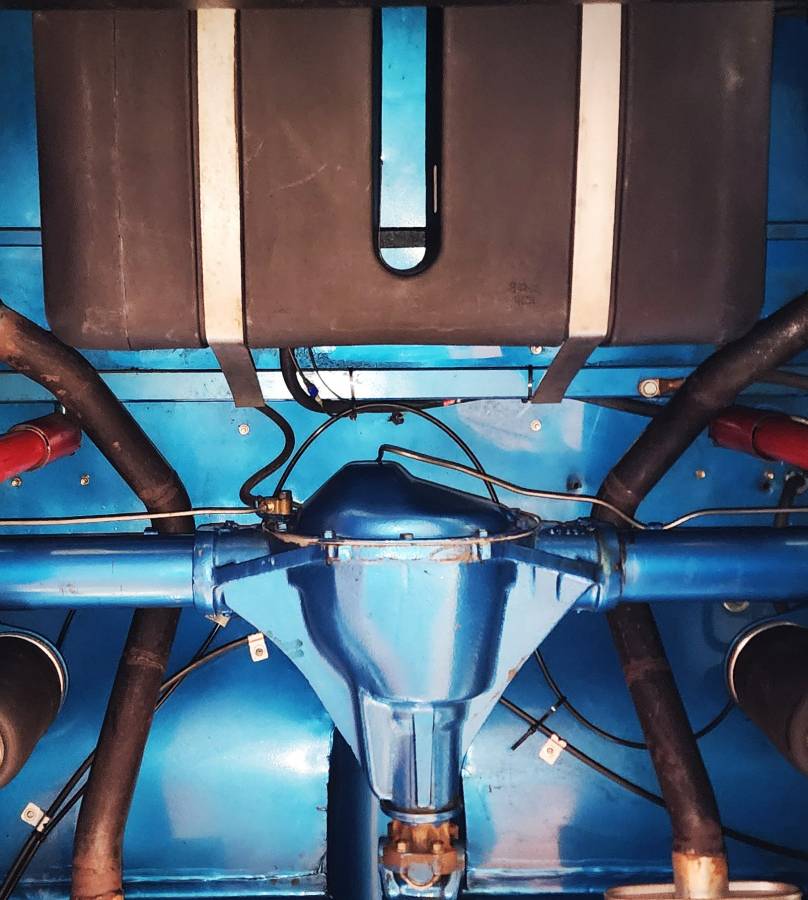 Chevrolet-town-sedan-1941-blue-20