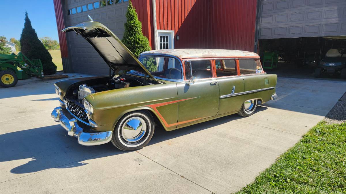 Chevrolet-townsman-1955