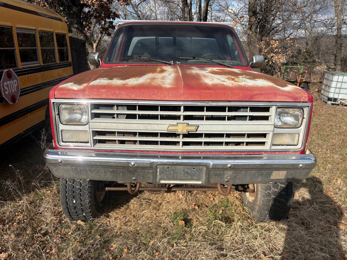 Chevrolet-v20-1987-1