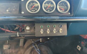 Chevrolet-vega-1971-orange-10