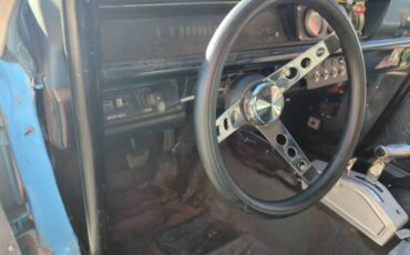 Chevrolet-vega-1971-orange-15