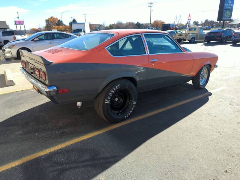 Chevrolet-vega-1971-orange-7