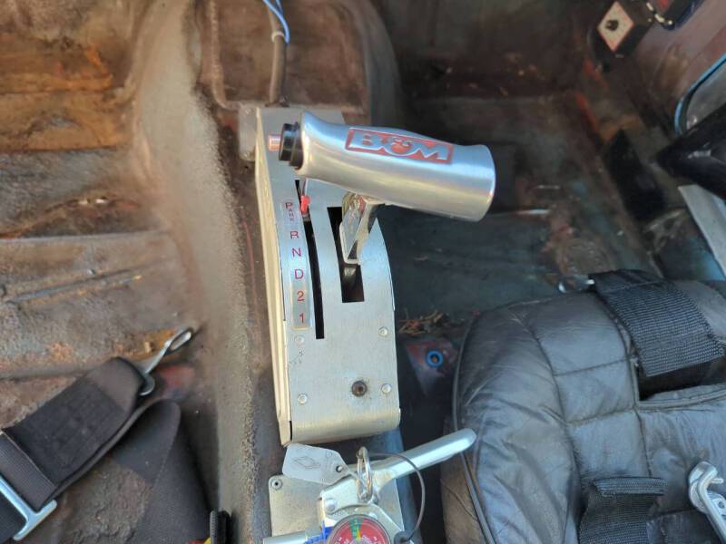 Chevrolet-vega-1971-orange-9