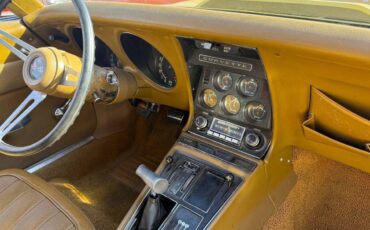 Chevrolett-corvette-stingray-1969-custom-3