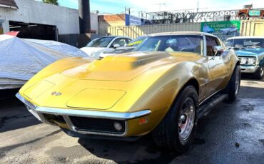 Chevrolett-corvette-stingray-1969-custom