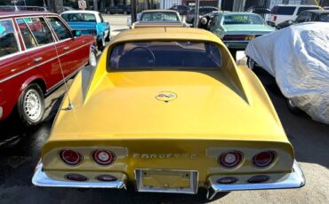 Chevrolett-corvette-stingray-1969-custom-7