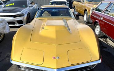 Chevrolett-corvette-stingray-1969-custom-8