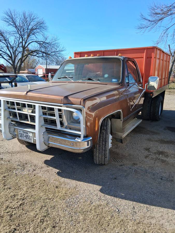 Chevy-1-ton-dump-truck-1979-custom