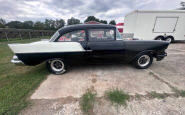Chevy-150-black-widow-clone.-1957-5