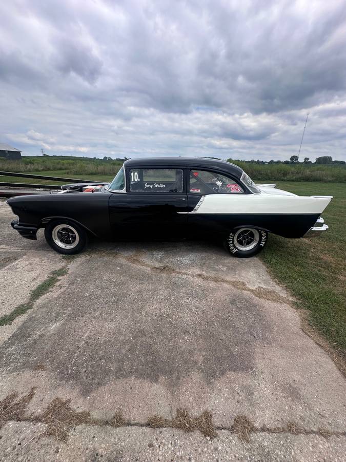 Chevy-150-black-widow-clone.-1957-6