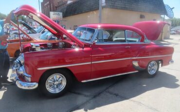 Chevy-1953-red-5