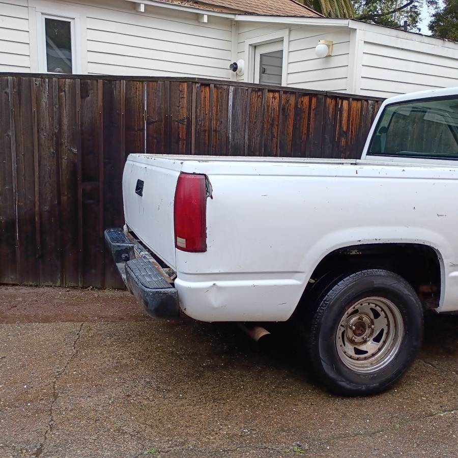 Chevy-1991-white-1