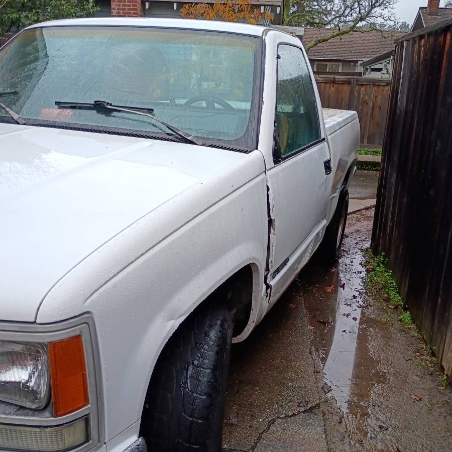 Chevy-1991-white-2