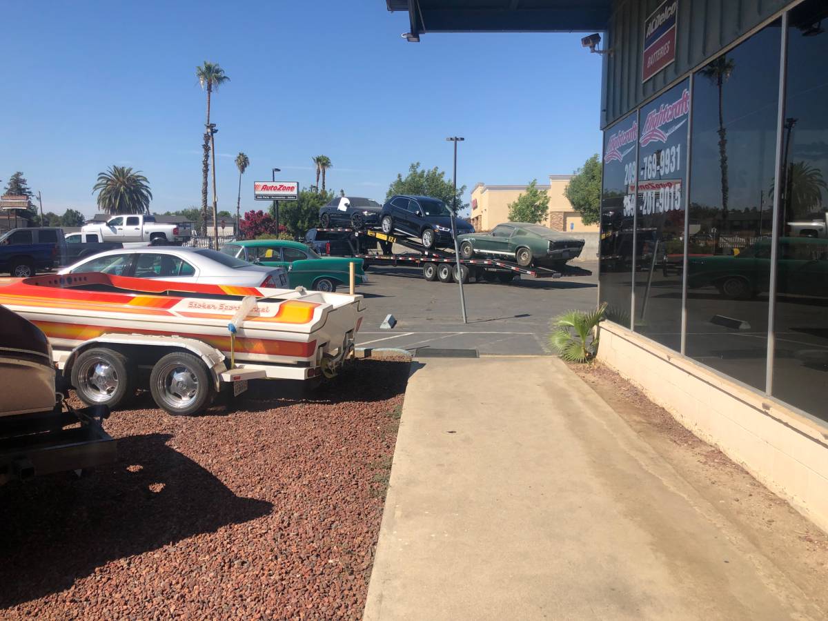 Chevy-210-1966-green-12