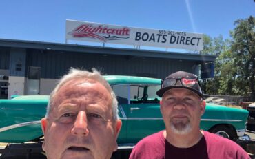 Chevy-210-1966-green-13