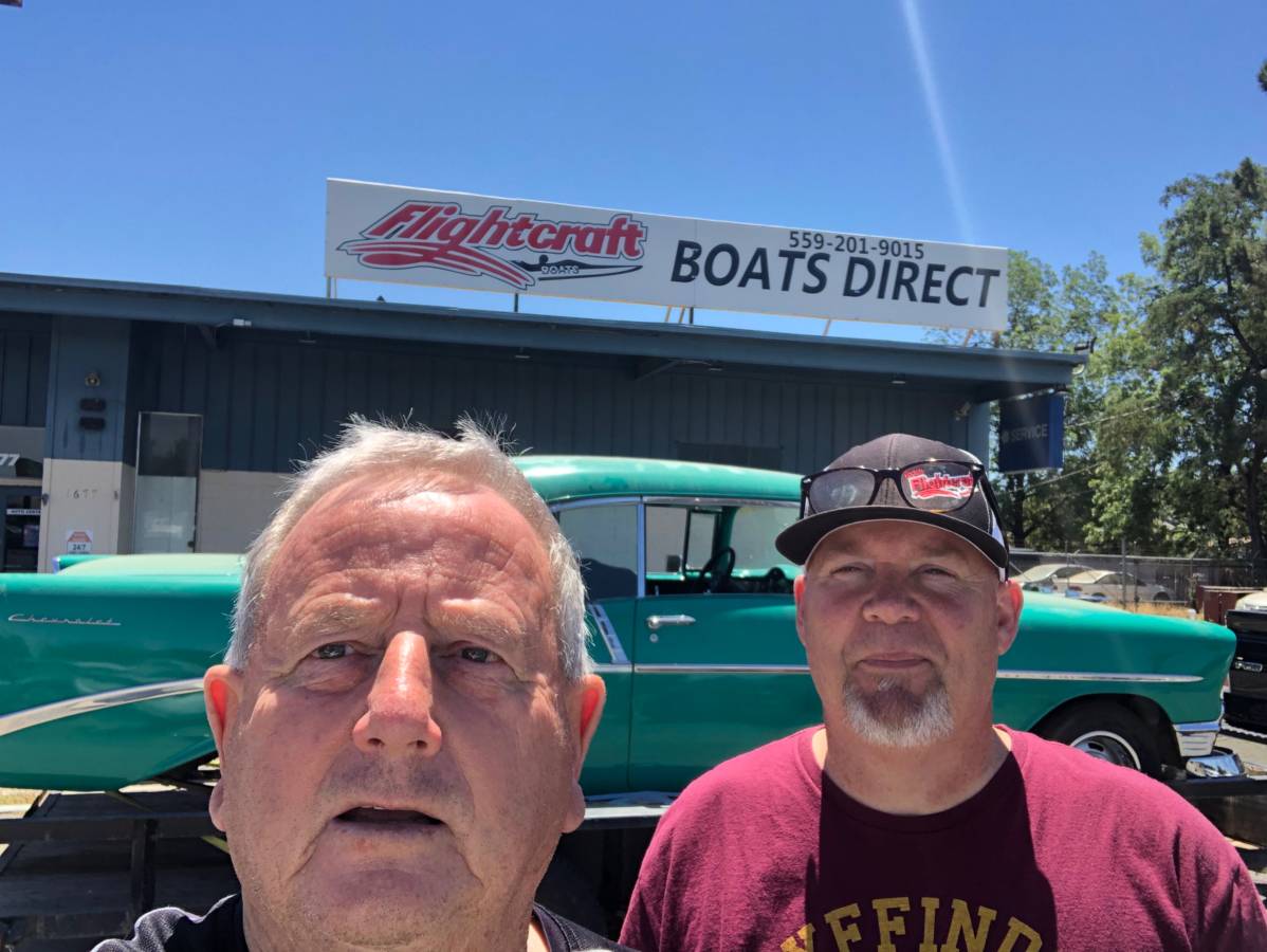 Chevy-210-1966-green-13