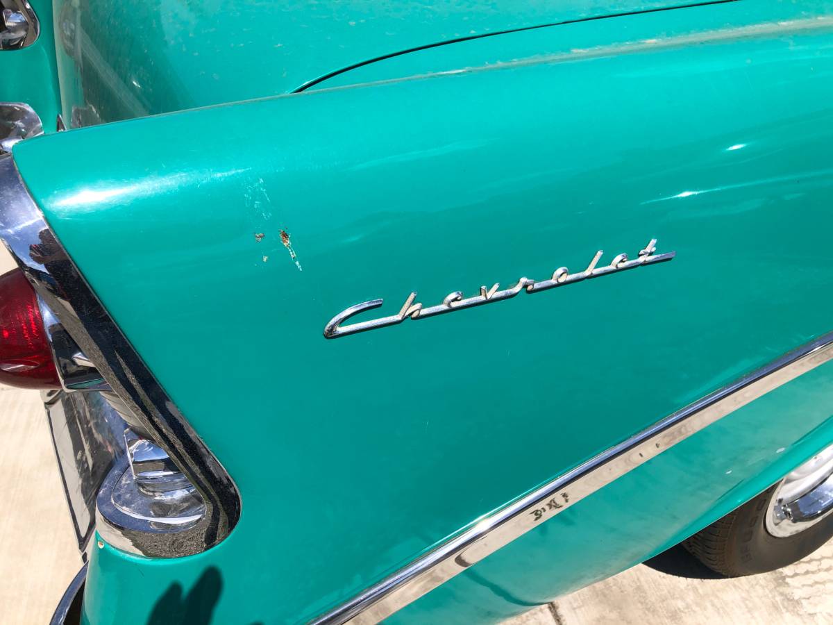 Chevy-210-1966-green-8