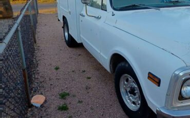 Chevy-2500-1969-white