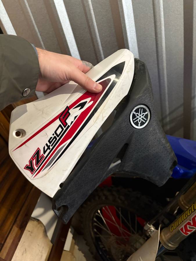 Chevy-2500-1979-white