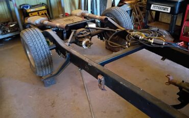 Chevy-3100-1949-white-12