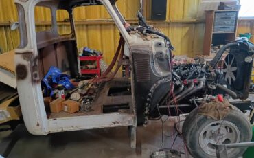 Chevy-3100-1949-white-13