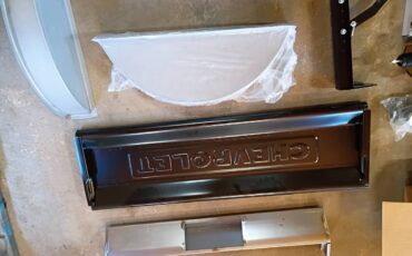 Chevy-3100-1949-white-20