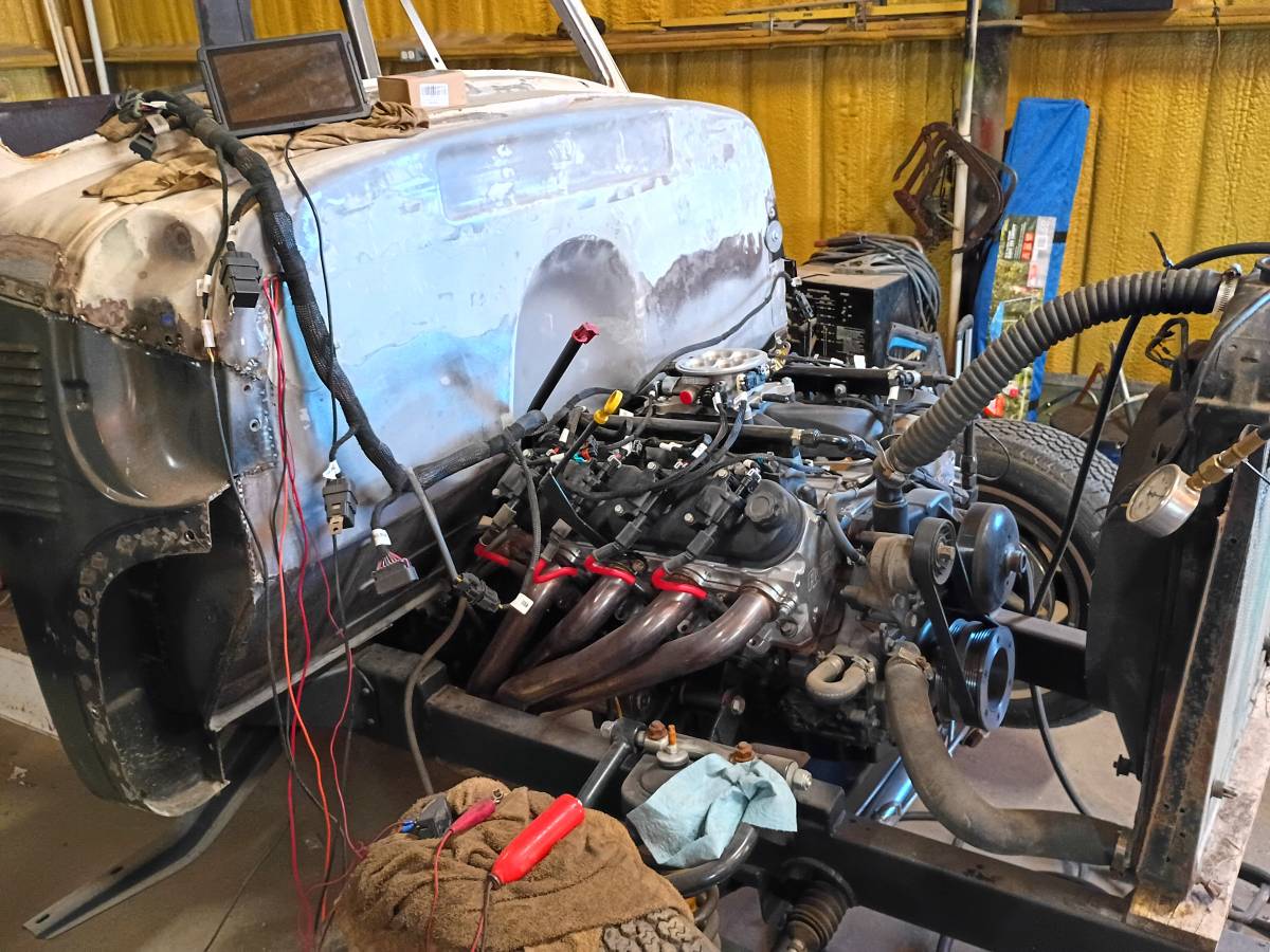 Chevy-3100-1949-white-6