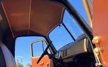 Chevy-3100-pickup-1952-black-5