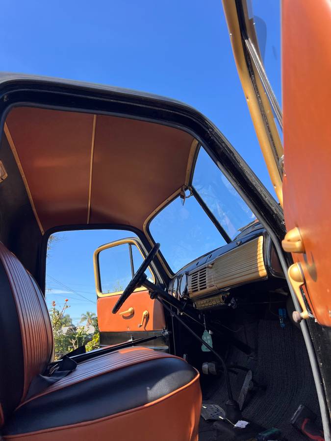 Chevy-3100-pickup-1952-black-5